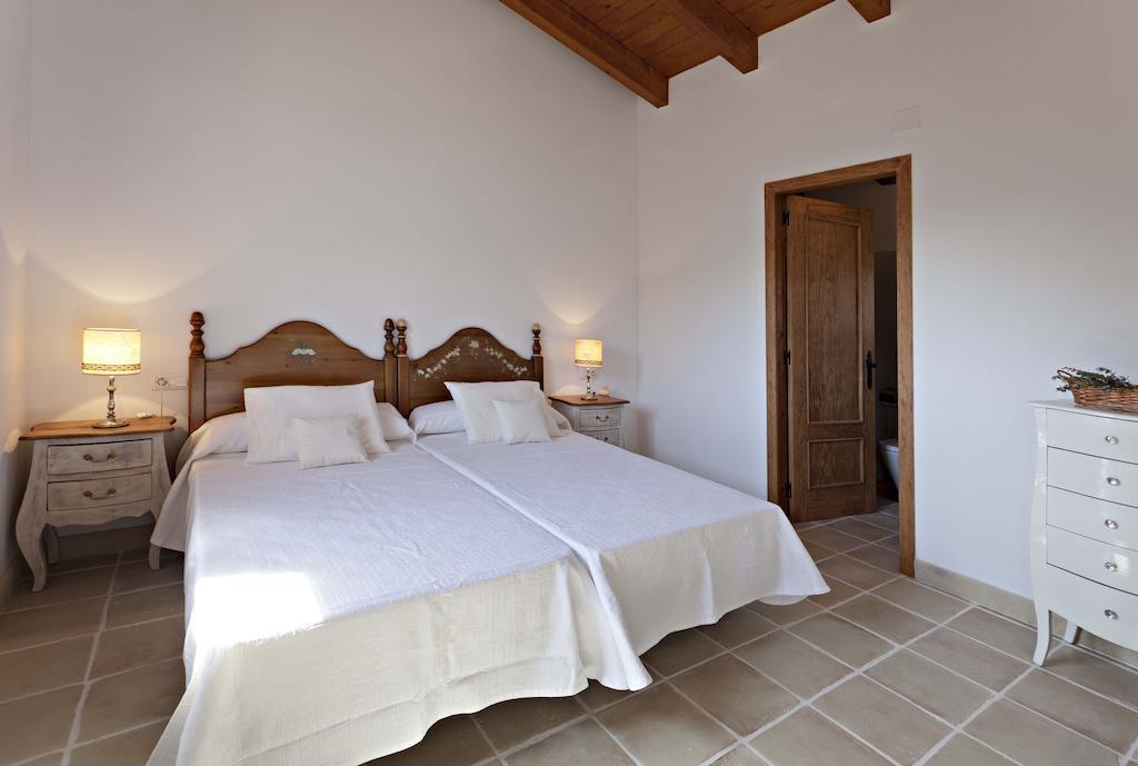 Masia Ca L'Anima Hotel La Baronia de Rialb Cameră foto